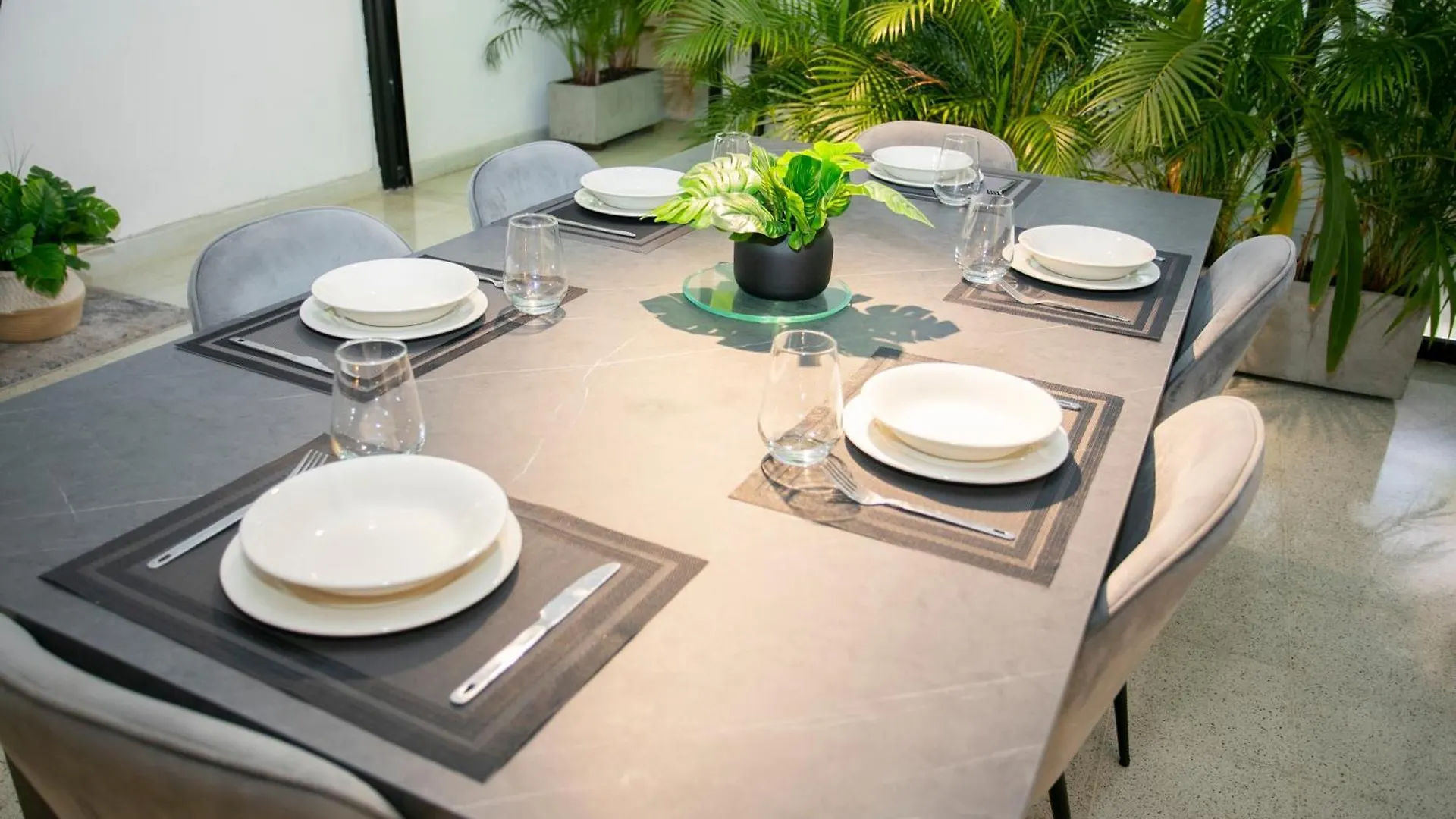 Сasa de vacaciones Lorel Spring Luxury Stay Cozy And Relaxing 5Br-Ac-Wifi-Jacuzzi-Ac-Laundry Medellín Colombia