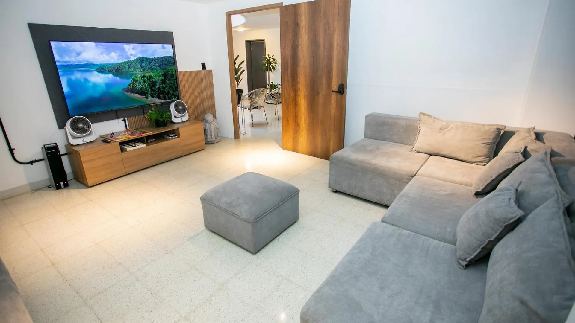 Lorel Spring Luxury Stay Cozy And Relaxing 5Br-Ac-Wifi-Jacuzzi-Ac-Laundry Medellín 0*,