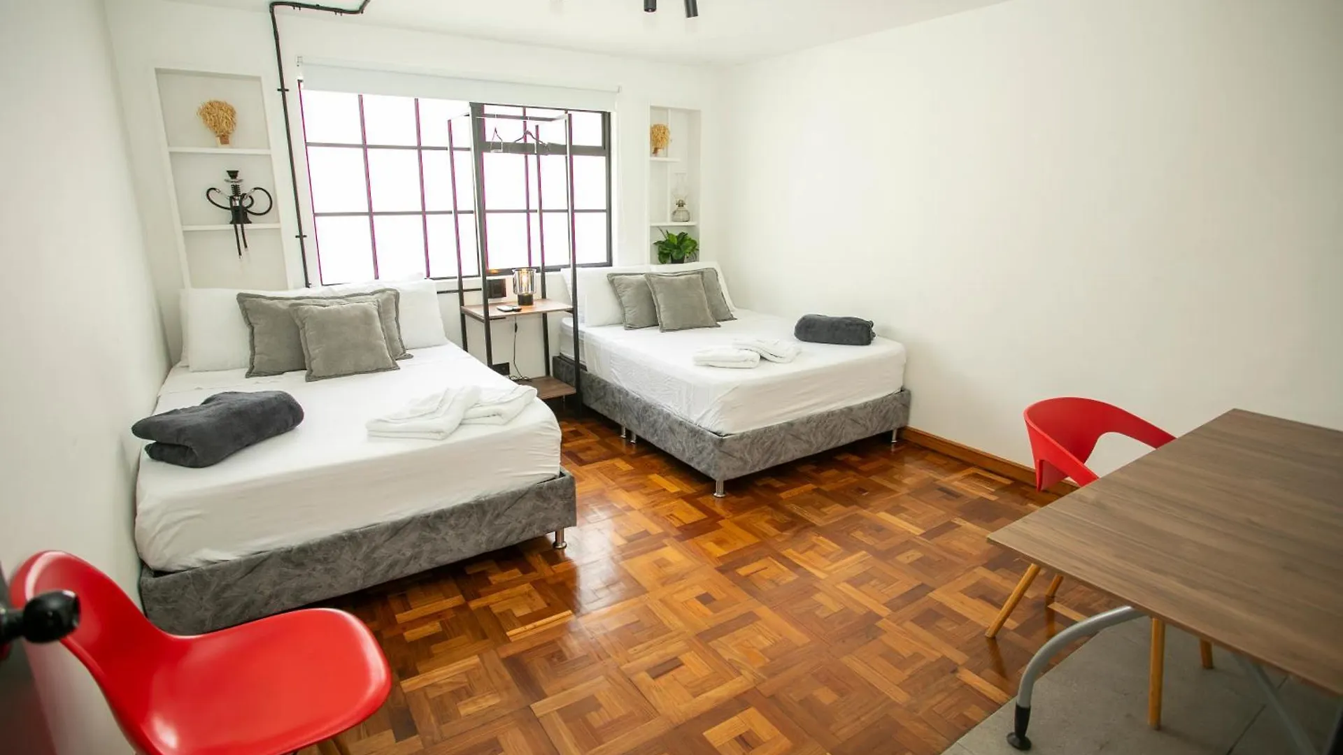 Lorel Spring Luxury Stay Cozy And Relaxing 5Br-Ac-Wifi-Jacuzzi-Ac-Laundry Medellín Colombia