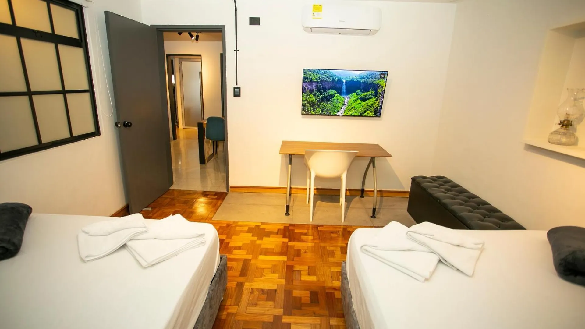 Lorel Spring Luxury Stay Cozy And Relaxing 5Br-Ac-Wifi-Jacuzzi-Ac-Laundry Medellín Сasa de vacaciones