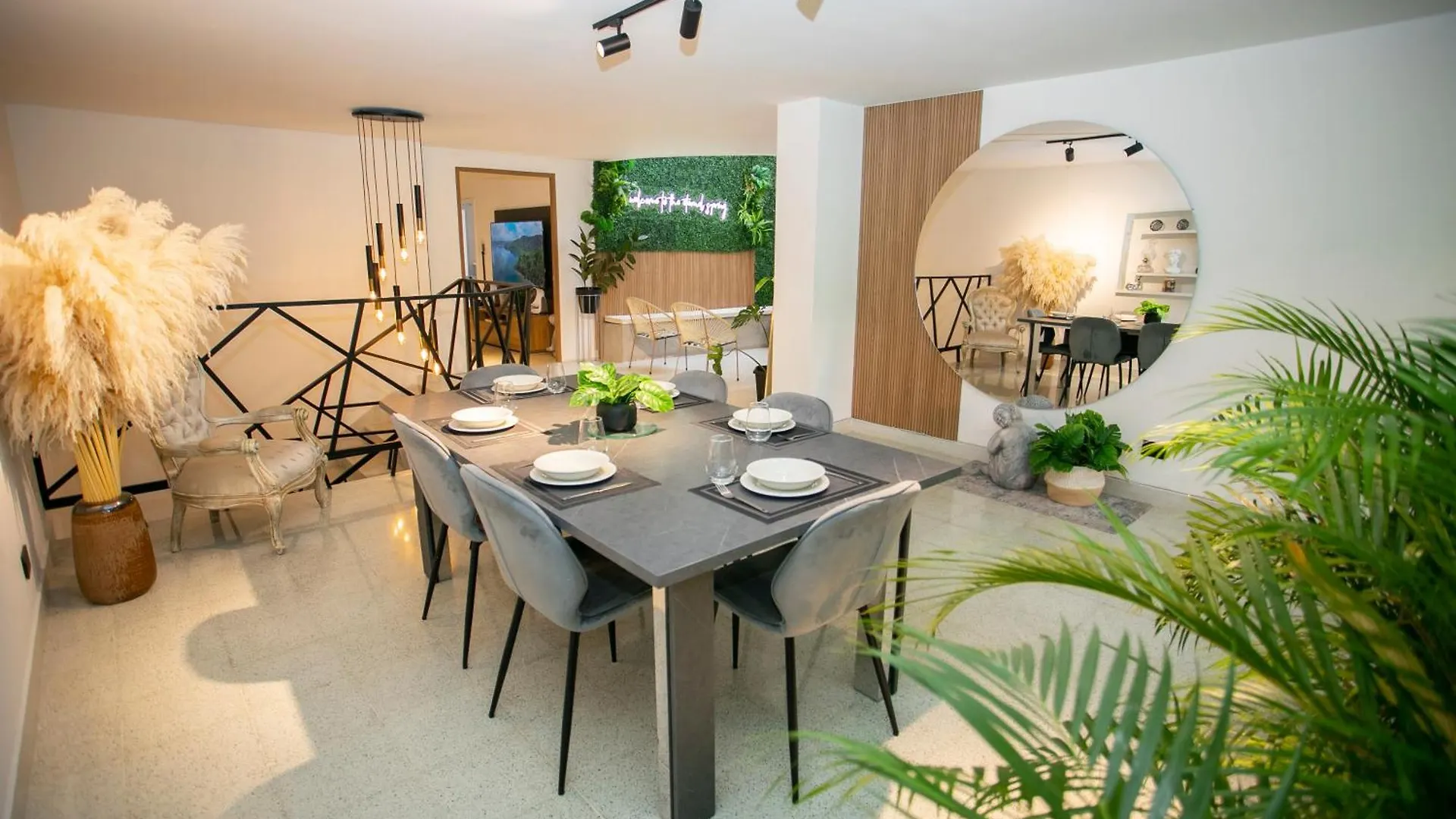 Lorel Spring Luxury Stay Cozy And Relaxing 5Br-Ac-Wifi-Jacuzzi-Ac-Laundry Medellín Colombia