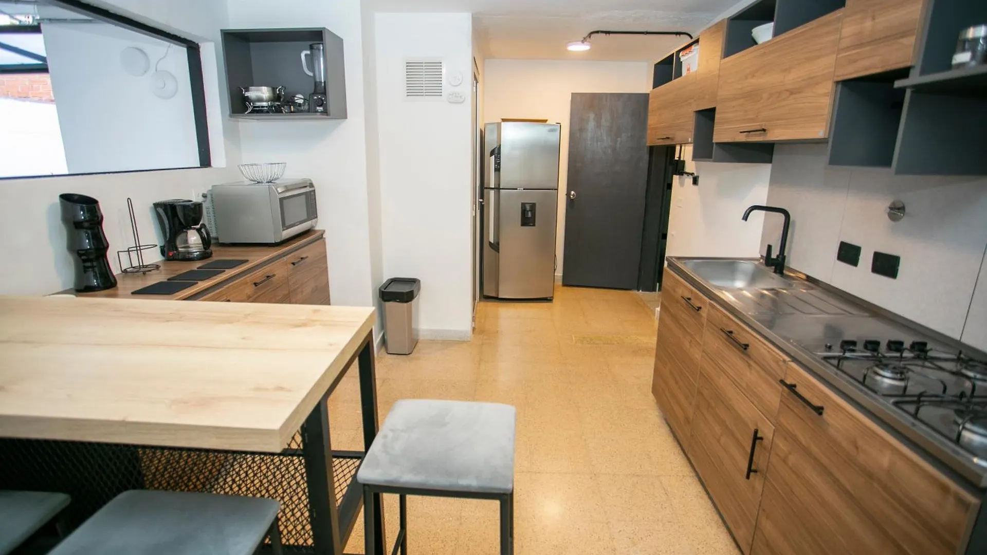 Lorel Spring Luxury Stay Cozy And Relaxing 5Br-Ac-Wifi-Jacuzzi-Ac-Laundry Medellín Сasa de vacaciones