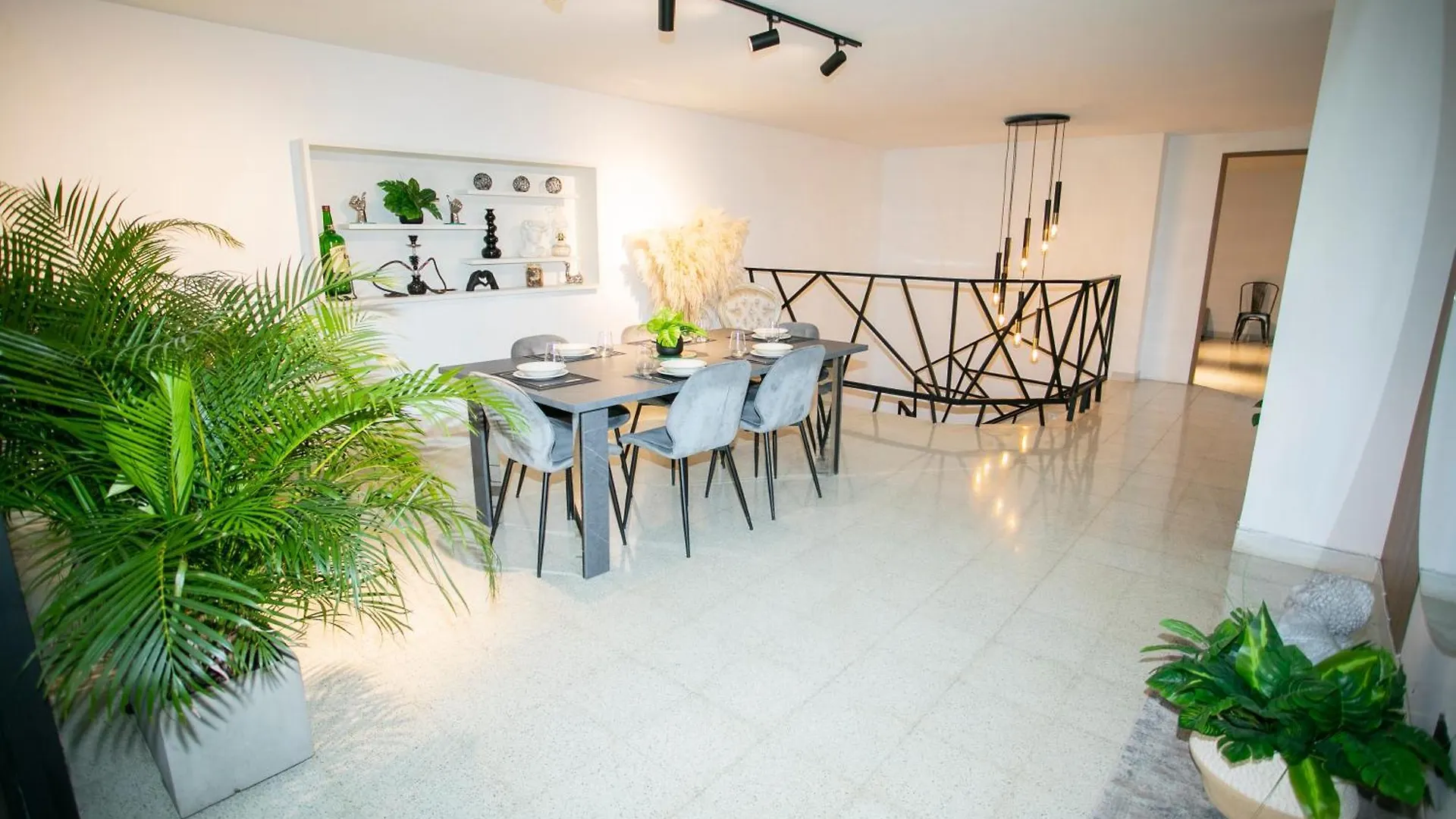 Lorel Spring Luxury Stay Cozy And Relaxing 5Br-Ac-Wifi-Jacuzzi-Ac-Laundry Medellín Сasa de vacaciones